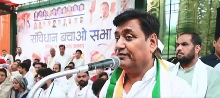 <div>Congress holds ‘Samvidhan Bachao Rally’ in Alwar; Rajasthan Cong chief targets BJP, raises key issues</div>