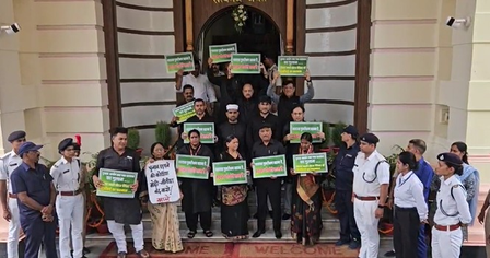 <div>Enemy of Democracy: BJP slams opposition’s black-clad protest over electoral roll revision in Bihar</div>