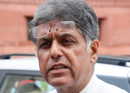 <div>‘Bharat ki baat sunata hu’, Manish Tewari’s cryptic post after Cong benches him for Op Sindoor debate</div>