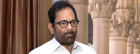 <div>Naqvi slams Akhilesh Yadav over mosque meeting, calls it ‘betrayal of secularism’</div>
