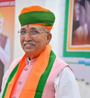 <div>Govt has no plan to remove ‘socialist’ and ‘secular’ from Constitution’s Preamble: Law Minister Meghwal</div>