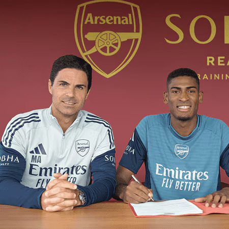 Arsenal sign Spain U21 star Cristhian Mosquera on long-term deal