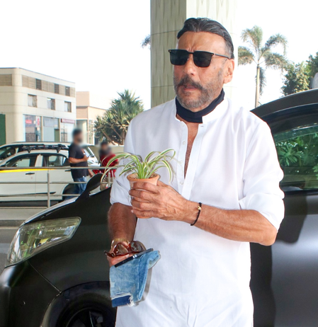 <div>Jackie Shroff reiterates the need to insure stuntmen: ‘it is an absolute necessity’</div>