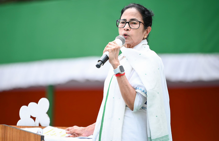 <div>Mamata Banerjee targets BJP over ‘attack’ on Bengali migrant family in Delhi</div>