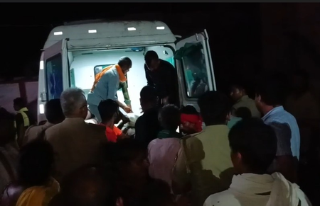<div>Two dead as panic over electric shock triggers stampede at UP’s Barabanki temple</div>