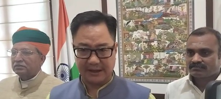 <div>Kiren Rijiju slams Oppn’s ‘escape strategy’ on Op Sindoor, warns against echoing ‘Pakistan’s language’</div>