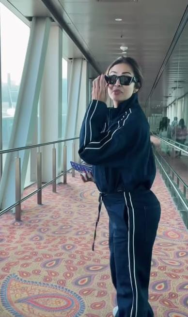 <div>Malaika Arora back to the bay with her ’25 outfits that saw nothing but my suitcase’</div>