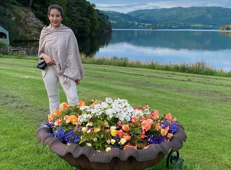 <div>Manisha Koirala enjoys a ‘soul-refreshing’ trip amidst the nature in the UK</div>