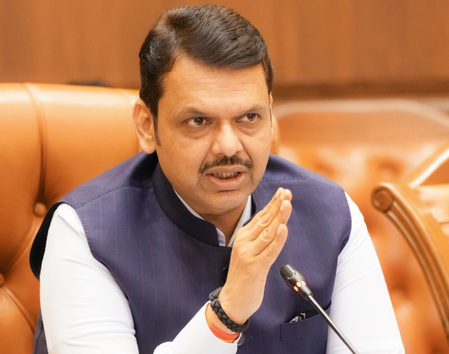 Don’t force me to take action, keep away from controversies, Fadnavis warns cabinet colleagues