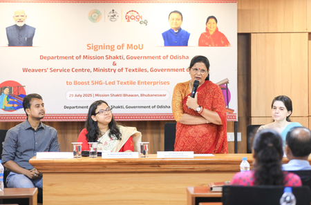 <div>Odisha govt signs MoU with Weavers’ Service Centre to promote weaving enterprises</div>