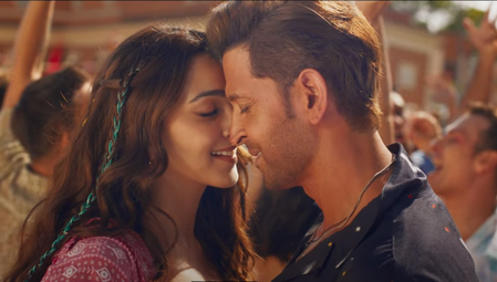 Hrithik Roshan, Kiara Advani romance away in ‘Aavan Jaavan’ from ‘War 2’
