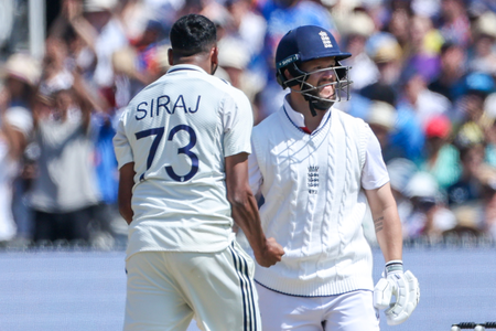 <div>Siraj fined for aggressive reaction to Duckett’s wicket</div>