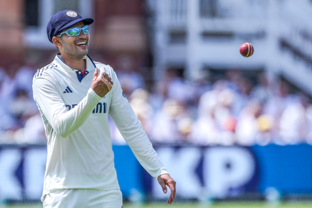 <div>‘Win the toss and bat, put runs on the board’: Kaif advises Gill to follow Kohli’s approach  </div>