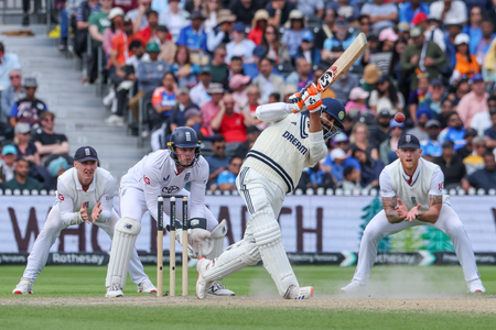 4th Test: Jadeja, Sundar hit centuries as superb India defy England to secure draw