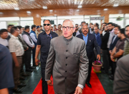 <div>J&K CM Omar opposes political interference in country’s history</div>