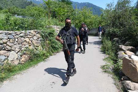 <div>J&K anti-terrorist operation enters 8th day; most protracted anti-terror action in decades</div>