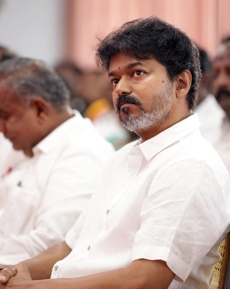Vijay slams detention of Oppn MPs during Delhi protest