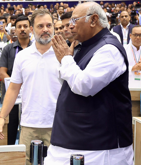 Rahul, Kharge seek Presidential assent for Telangana Backward Class quota Bills