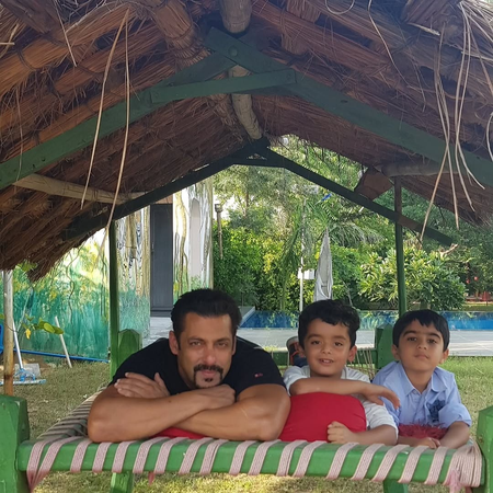 <div>Salman Khan’s strong bond with children shines through these fond memories</div>