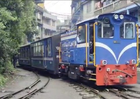 Final trial run of NDM-6 diesel-hydraulic loco successfully conducted for Darjeeling Himalayan Railway