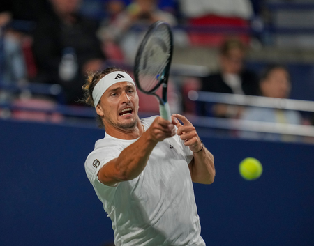 <div>Zverev ends Popyrin’s Toronto title defence to enter SF</div>