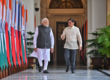 <div>Philippines President lauds India’s expanding defence footprint, Brahmos project</div>