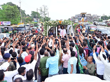 Shibu Soren cremated with full state honours in his native village Nemra
