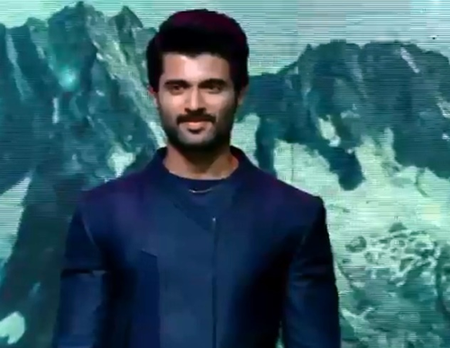 Actor Vijay Deverakonda appears before ED in betting apps case