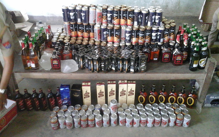 481 bottles of IMFL seized in Jamnagar; hunt on for bootleggers