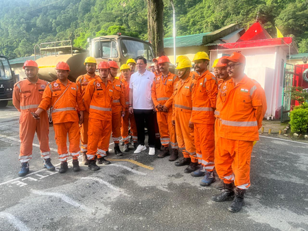 Uttarkashi cloudburst: Uttarakhand CM meets NDRF, SDRF officials; directs them to intensify heli-rescue ops