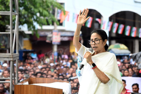 Multi-point tussle brewing between ECI and Bengal govt