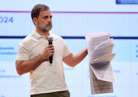 <div>After Rahul Gandhi’s claims, Congress mulls legal action over BJP victory in Kerala’s Thrissur</div>