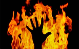 <div>Man-son duo set afire: 12-year-old dies, father sustains burns in Bihar’s Katihar</div>
