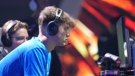 S8UL’s Jonny storms into EAFC playoffs at Esports World Cup 2025