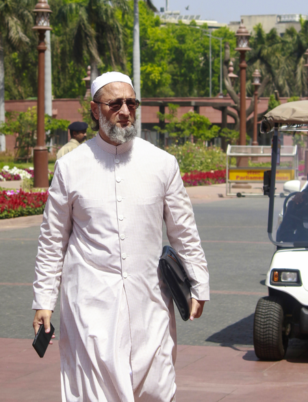 <div>Owaisi hopes PM will not take advice from ‘genocidaire’ Netanyahu</div>