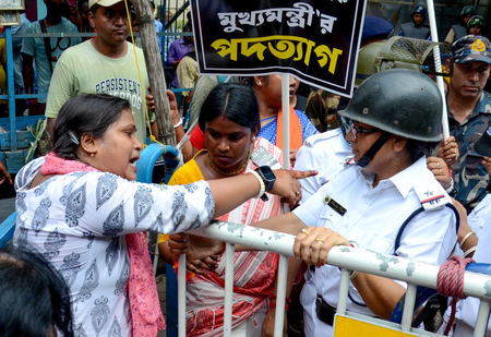 <div>RG Kar rape-murder victim’s father says hospital removed ‘injury by police action’ in wife’s medical report</div>
