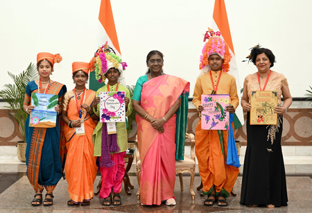 President Murmu celebrates Raksha Bandhan with children, students at Rashtrapati Bhavan