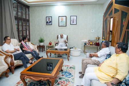 <div>BJP ally TMP’s chief holds meeting with ex-Manipur CM, discusses illegal migration among diverse issues</div>