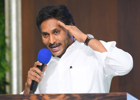 <div>YSRCP seeks SEC’s intervention for free, fair polling in Pulivendula</div>