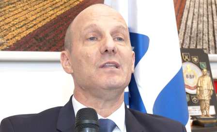 <div>‘What is shameful is your deceit’: Israeli envoy slams Priyanka’s ‘genocide’ remarks</div>