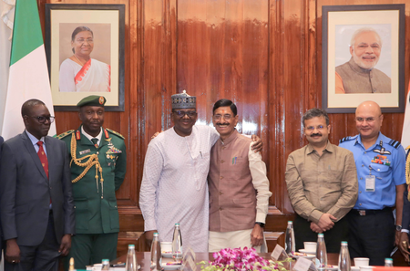 Counter-terrorism training discussed by MoS Defence and Nigerian minister
