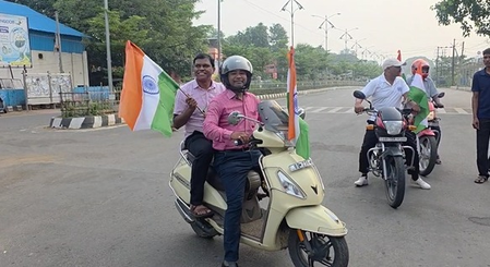 <div>Tiranga bike rally in Odisha’s Sambalpur ahead of I-Day to ignite national pride among citizens</div>