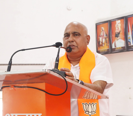 <div>Rahul Gandhi questions India’s democracy and Constitution, Cong need to introspect: MP BJP chief</div>