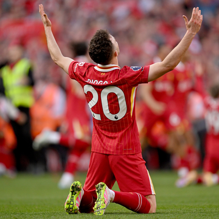 <div>Retiring Jota’s jersey was an incredible gesture from Liverpool: Stephen Warnock</div>