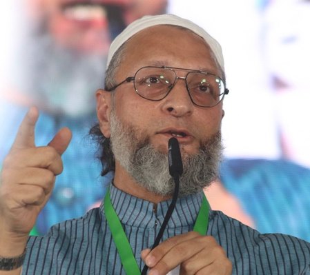 Glorifying RSS is an insult to freedom struggle, says Owaisi