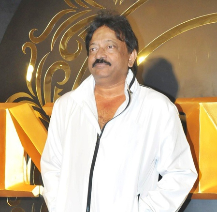 <div>Ram Gopal Varma hits back at the dog lovers upset over Supreme Court’s decision</div>