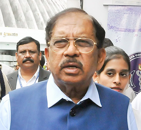 K’taka Home Minister visits Bengaluru blast site, says probe underway