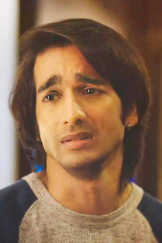 <div>‘Fakira’: Shantanu Maheshwari & Avneet Kaur’s heartbreak ballad from Love in Vietnam</div>