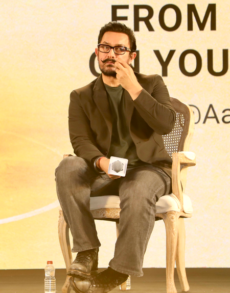 <div>Aamir Khan calls his 3 Idiots co-star Achyut Potdar ‘a wonderful human being, & a great colleague’</div>