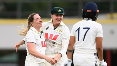 <div>Rain forces early stumps after Prestwidge runs through India A’s top order</div>